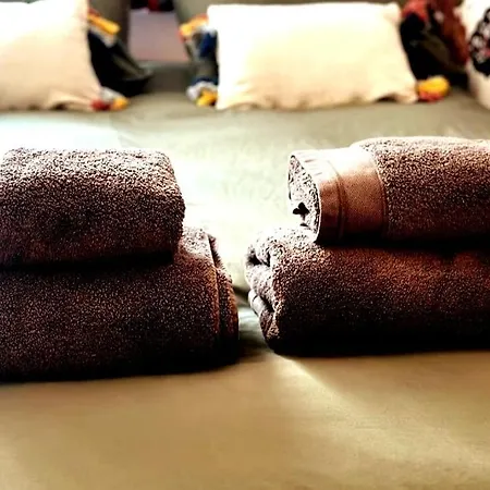 Lerelaisdodile - Le Charme Au Cœur De - Ideal Couple&travailleurs Appartement *