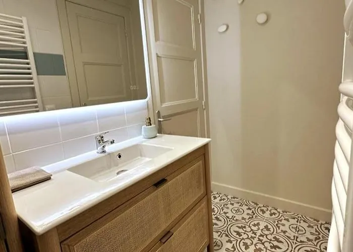 Lerelaisdodile - Le Charme Au Cœur De - Ideal Couple&travailleurs Valenciennes